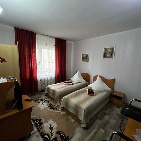 Pensiunea Ursulet Piatra Neamţ Exterior foto