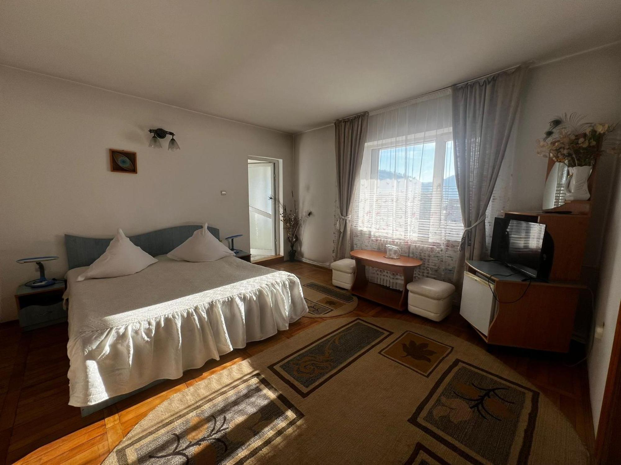 Pensiunea Ursulet Piatra Neamţ Exterior foto