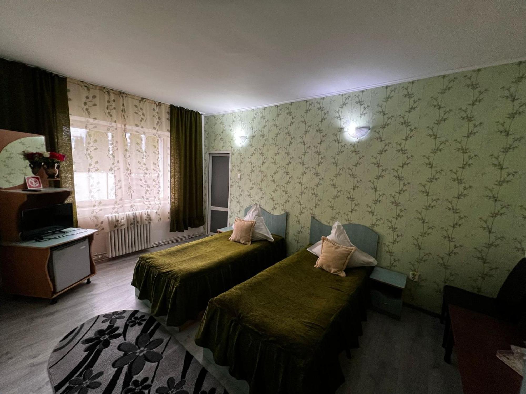 Pensiunea Ursulet Piatra Neamţ Exterior foto